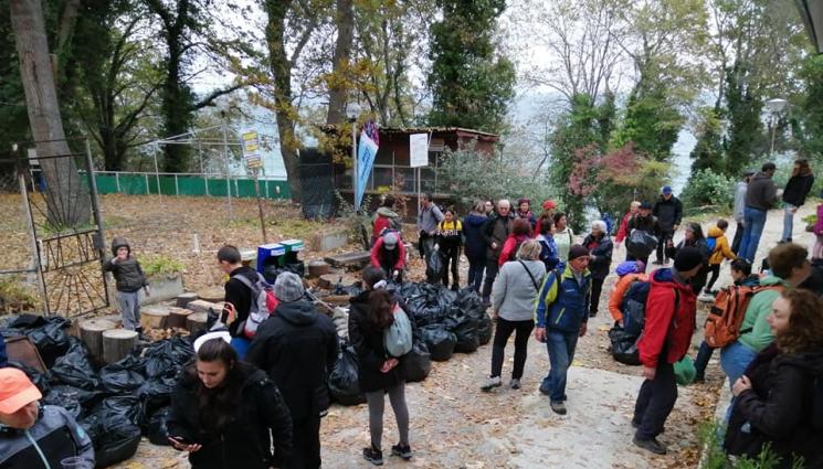 Доброволци - Доброволци лъскат имиджа на градовете!