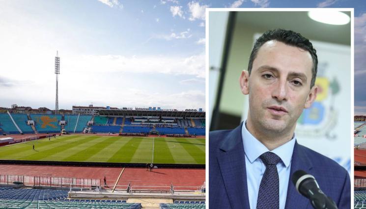 Футбол - Министър Пешев: Търсим подходящ терен за нов национален стадион