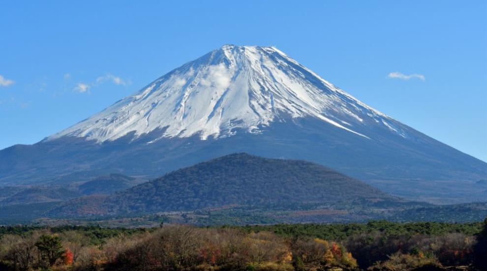 Япония пусна специален влак до планината Фуджи