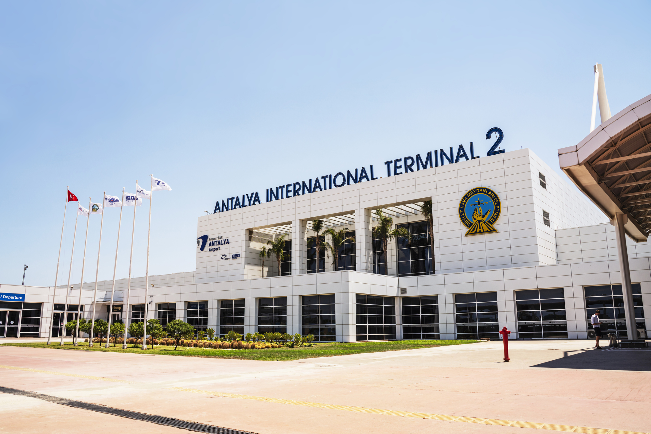 Летище Анталия