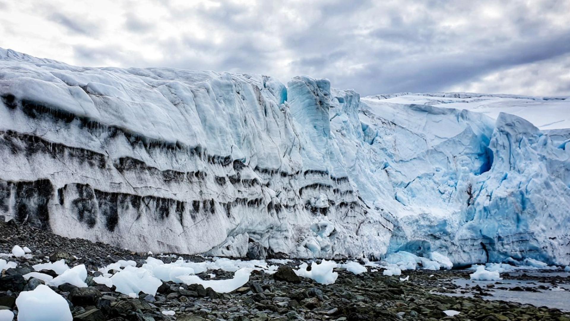 Всеки път когато д р Рикардо Джаня прекосява бурните морета между