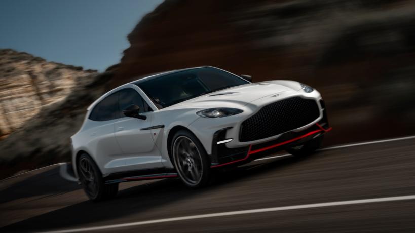 aston martin dbx s