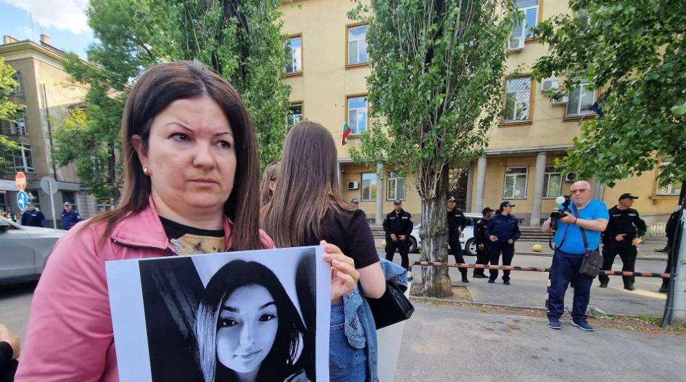 Поредна вечер на протести в Хасково