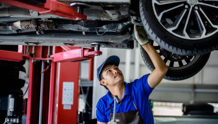 ремонт кола - ЗАТЯГАТ КОНТРОЛА: Правят регистър на сервизите за коли!