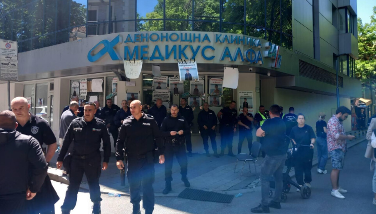 Алекс - СЛЕД СМЪРТТА НА 6-ГОДИШНИЯ АНГЕЛ: Стоматологичната клиника излезе с позиция!