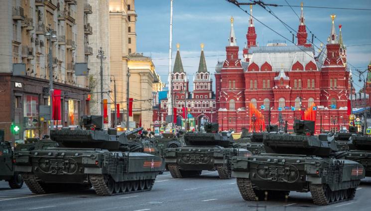 Москва парад - ЗА ТРЕТИ ПОРЕДЕН ДЕН: Украйна атакува Москва с дронове!