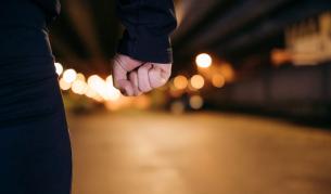 Блъскана в гърдите: Жена от Ново Делчево разкри за агресия от съпруга си