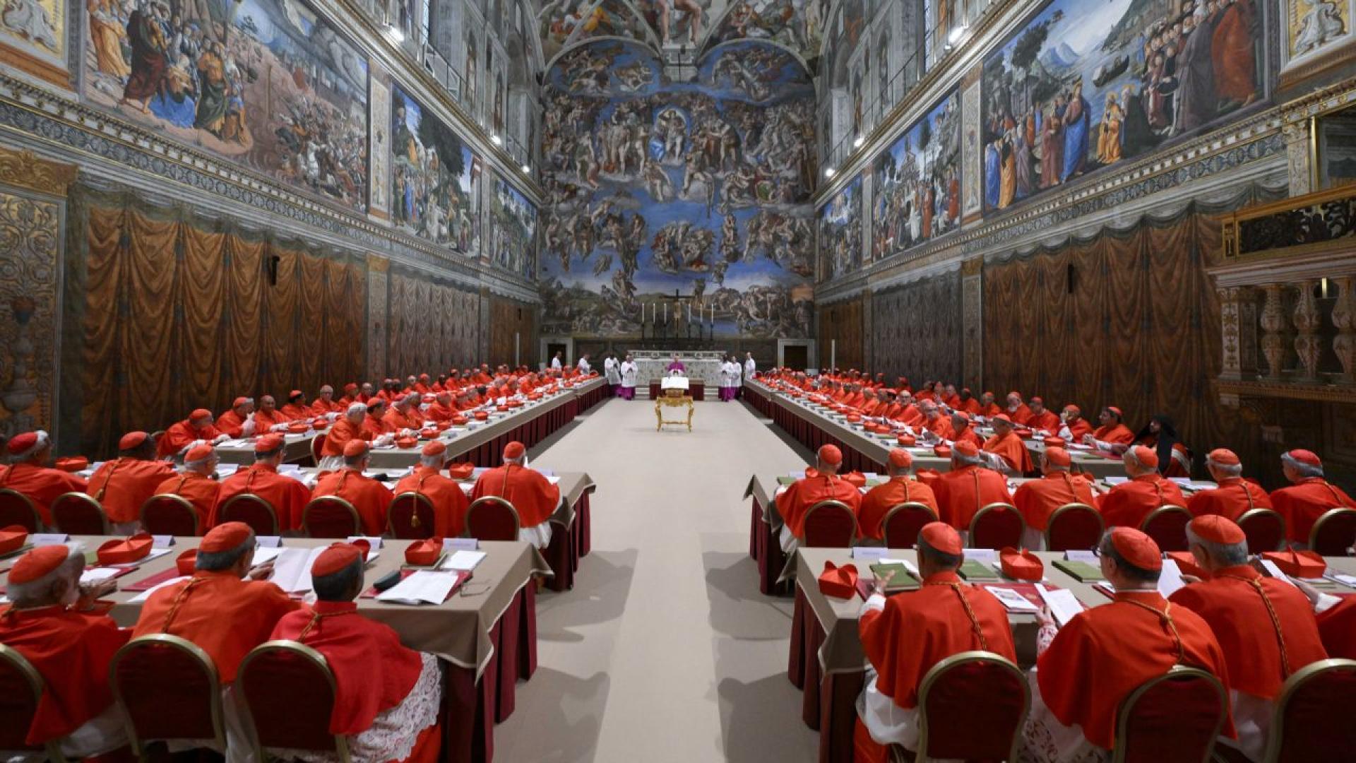 Кардинали от цял свят се събраха в Рим за конклава