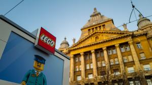 Любопитната история за началото на любимото LEGO