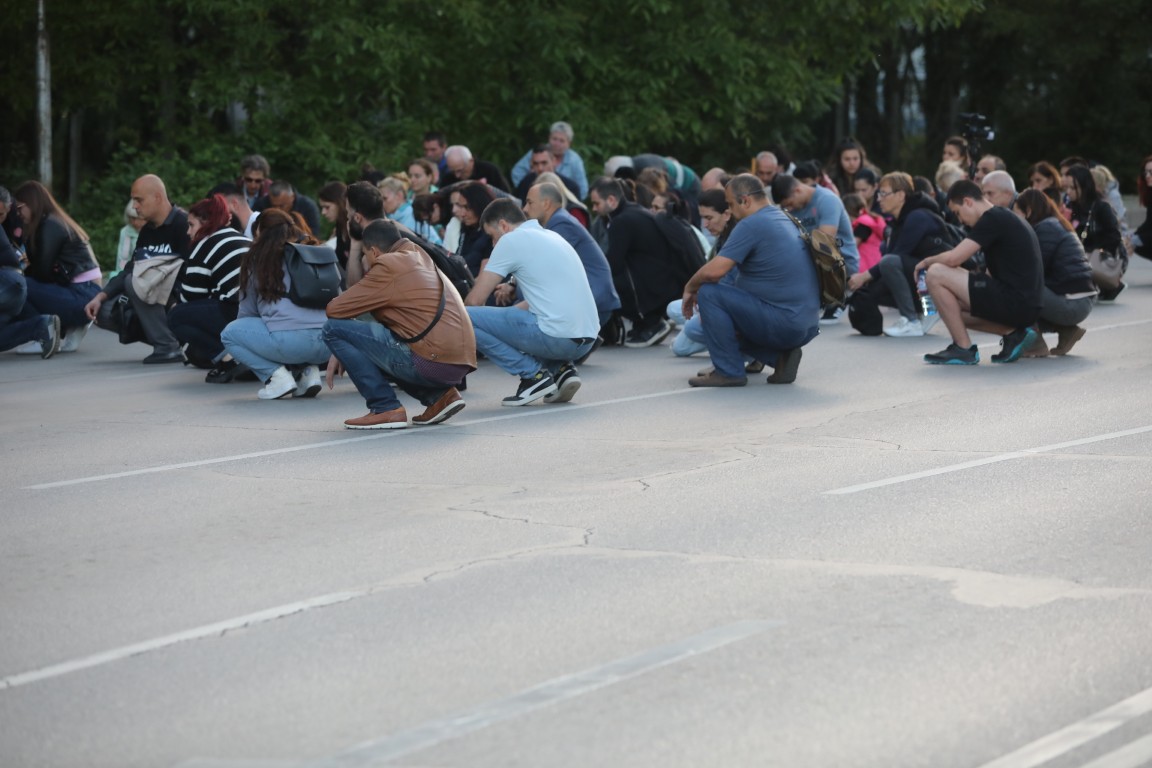 <p>Протест в памет на Ани и Явор на столичния бул. &bdquo;Сливница&ldquo;</p>