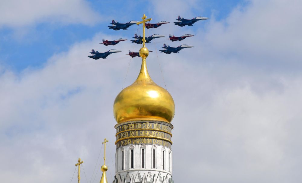 Руски изтребители прелитат над Москва