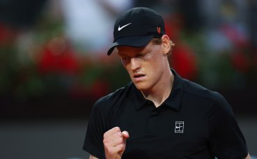 Яник Синер се завърна на корта с победа в Рим