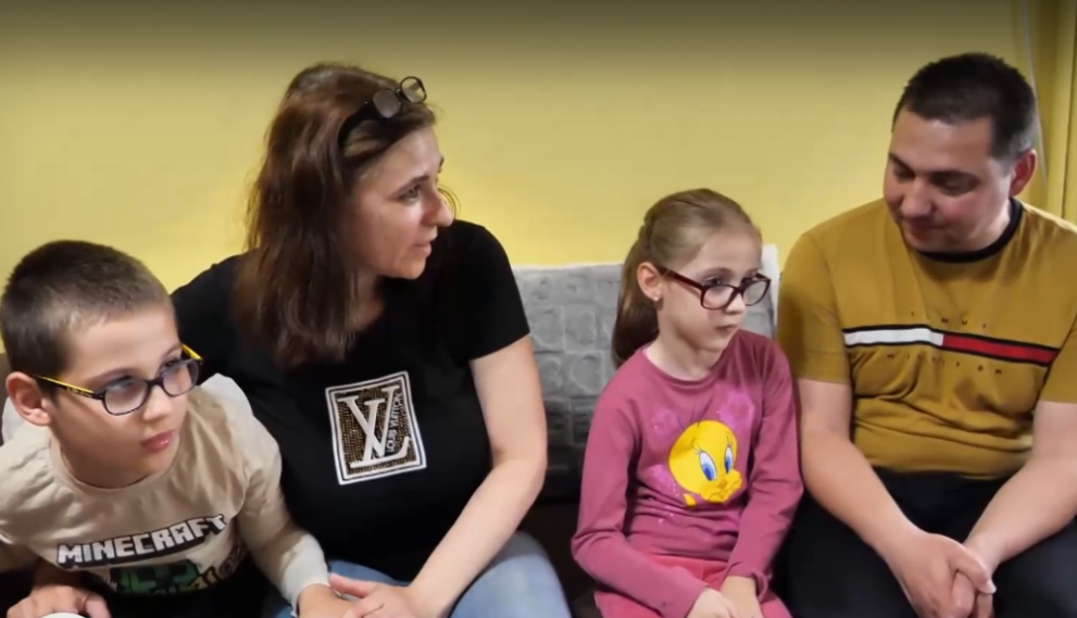 Близки и приятели на семейство от Русе се опитват да