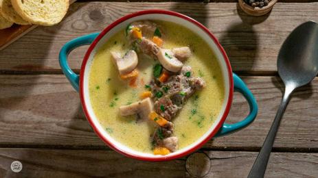 Гответе с matekitchen.com: Агнешка чорба с гъби - вкусен намек, че ни чакат топли и слънчеви дни (ВИДЕО)