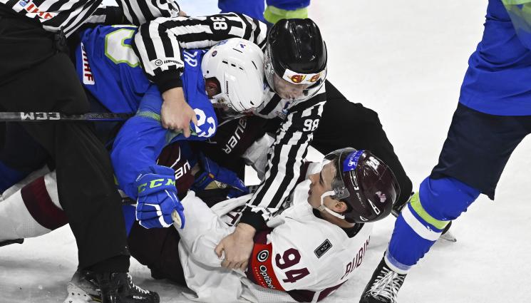 хокей на лед - Германия постигна трета поредна победа на световното първенство по хокей на лед