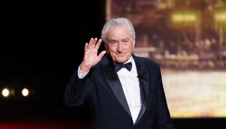 Робърт де Ниро - Робърт де Ниро с дъщеря си на детски театър (СНИМКА)