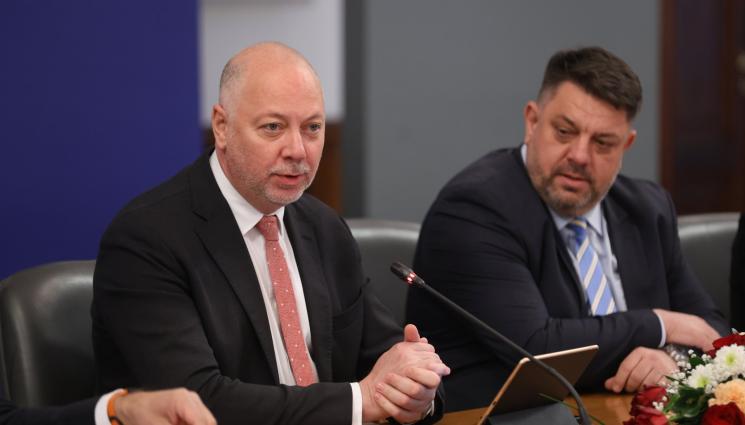 Желязков - В СЛЕДВАЩИТЕ ЧЕТИРИ ГОДИНИ: Правителството изпълнява 100 приоритета в 19 сектора!