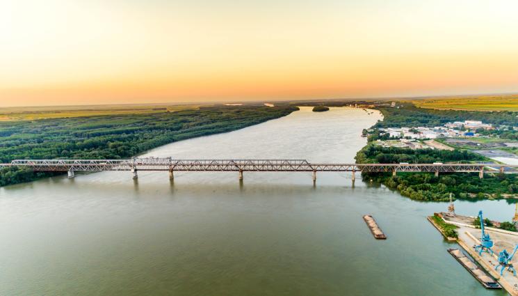 Дунав - НЕФТ ПО ДУНАВА!