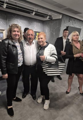 Мая Нешкова