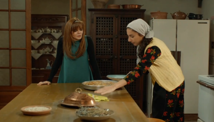 в кухнята на - ЗЛАТНО ВРЕМЕ: В кухнята на „Имало едно време в Чукурова“: Бюрек с картофи за извинение (РЕЦЕПТА)