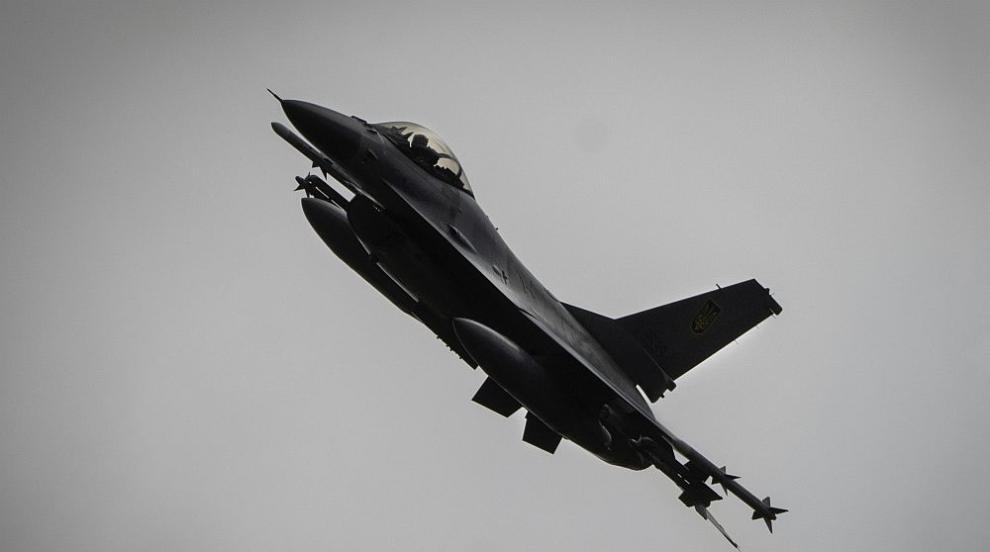 Украйна съобщи, че е изгубила самолет F-16 при инцидент