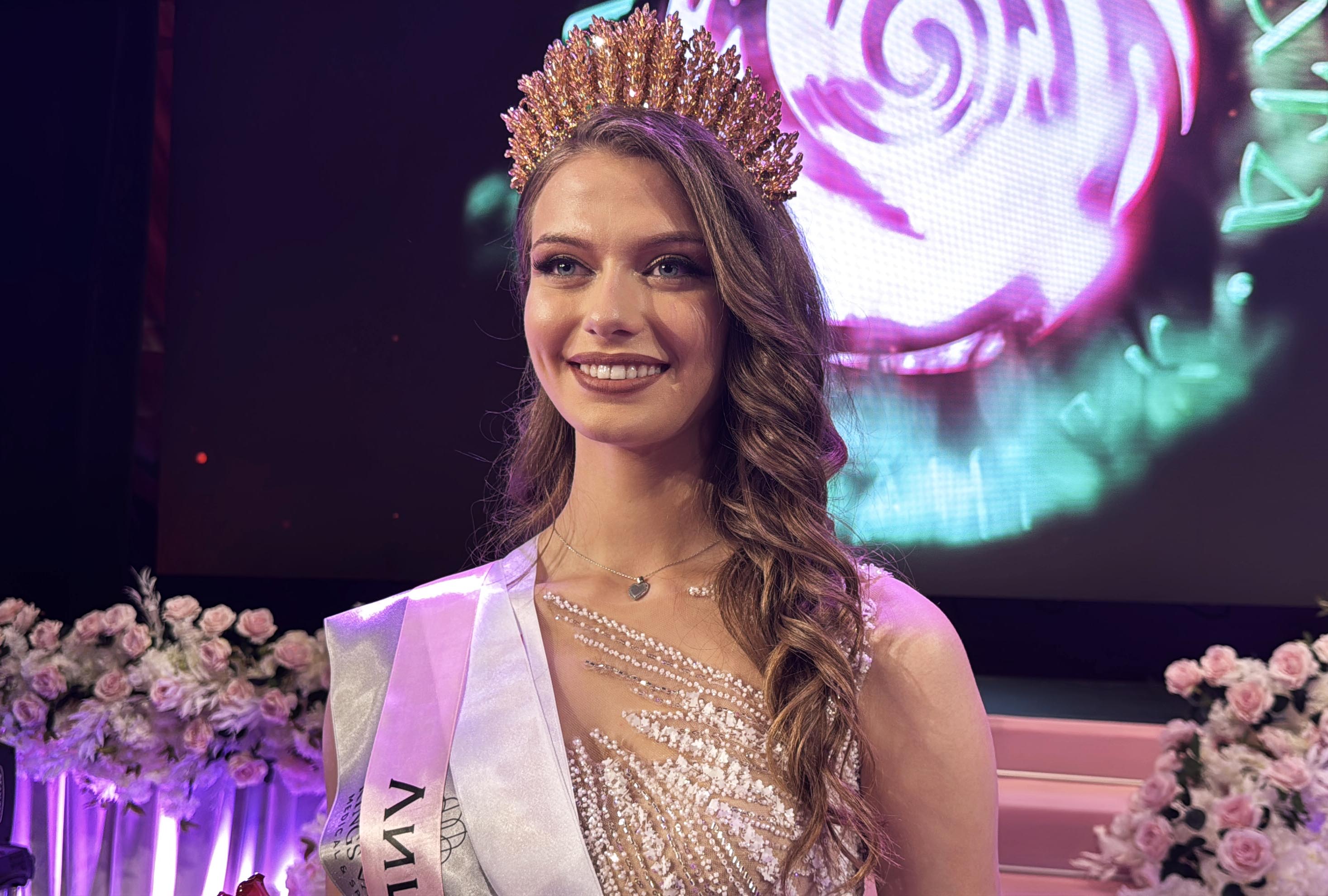Царица Роза