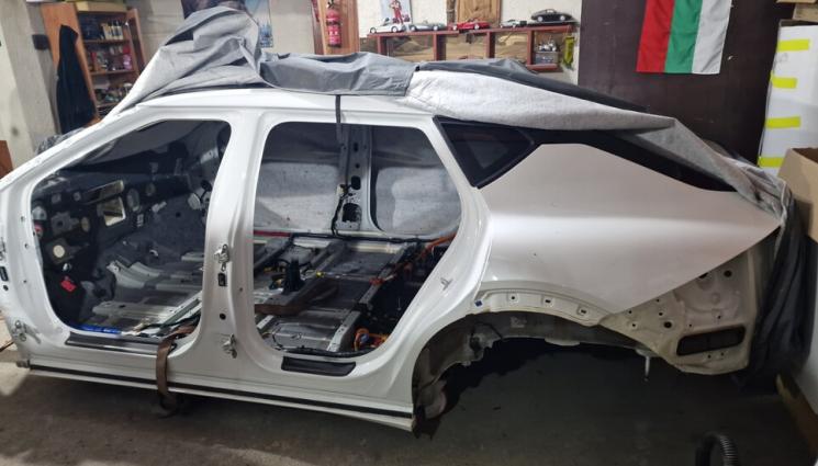 вн - Задържаха двама за кражба и разглобяване на автомобили в София