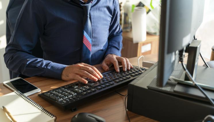 d - Кои професии укриват най-много доходи