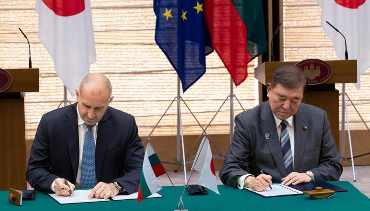 радев япония - София и Токио подписаха Декларация за стратегическо партньорство