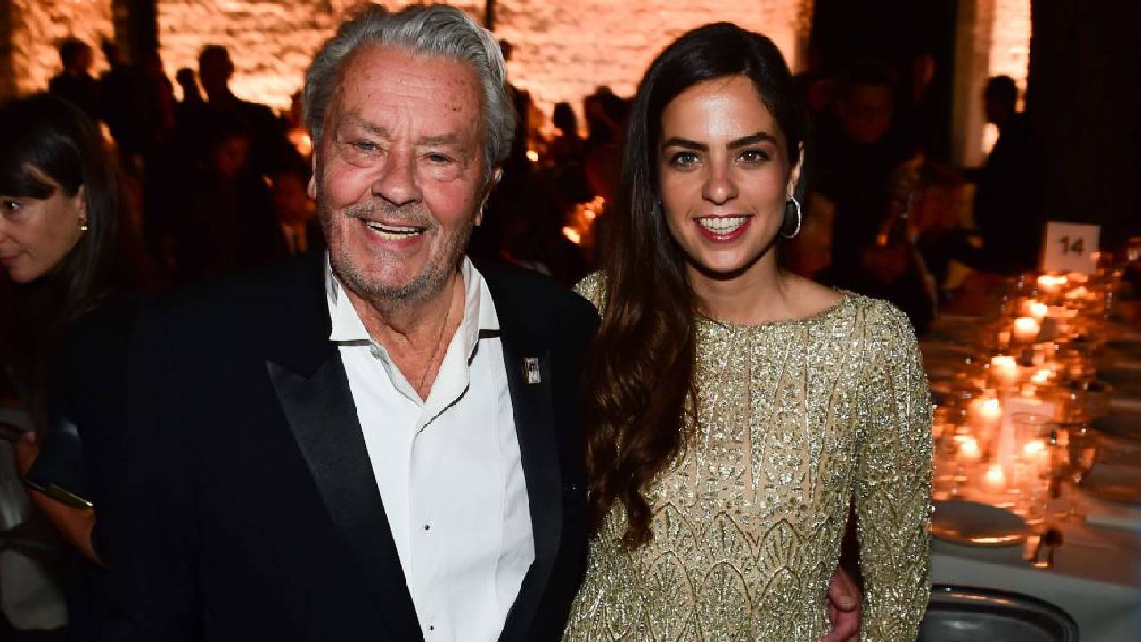 Анушка Делон Ален Делон