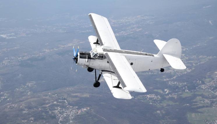 самолет Антонов 2 - Самолет трепе комарите по Дунав