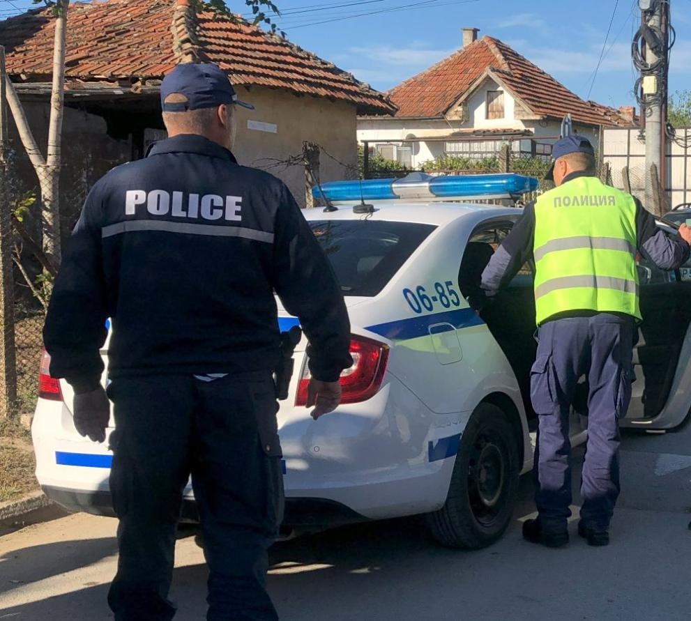 Единият от мъжете, нахлули в училище в Бяла Слатина и