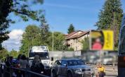 Катастрофа между микробус и лек автомобил в столицата