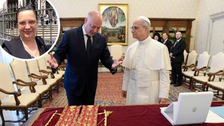 Международният редактор Михайлина Димитрова на живо от Ватикана (ВИДЕО)