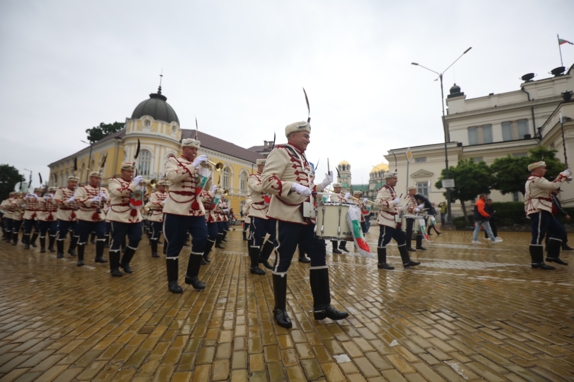 <p>Празничното шествие за 24 май в София</p>