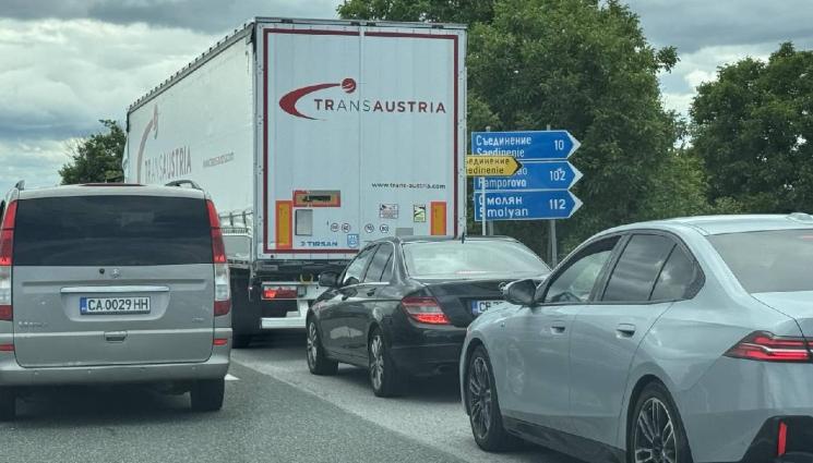 трафик - КОШМАРНО ПРИБИРАНЕ: Жестока тапа на „Тракия“ при Пловдив