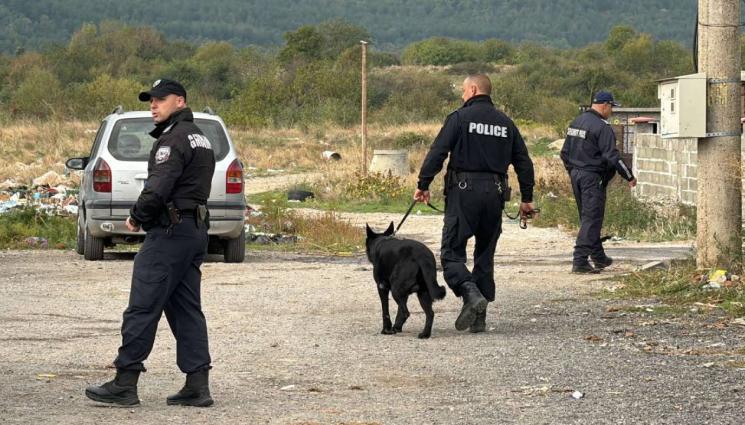 d - Криминална полиция хвана крадци на апартаменти (СНИМКА)