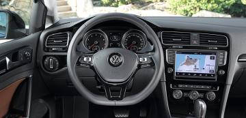 <p>VW Golf VII</p>