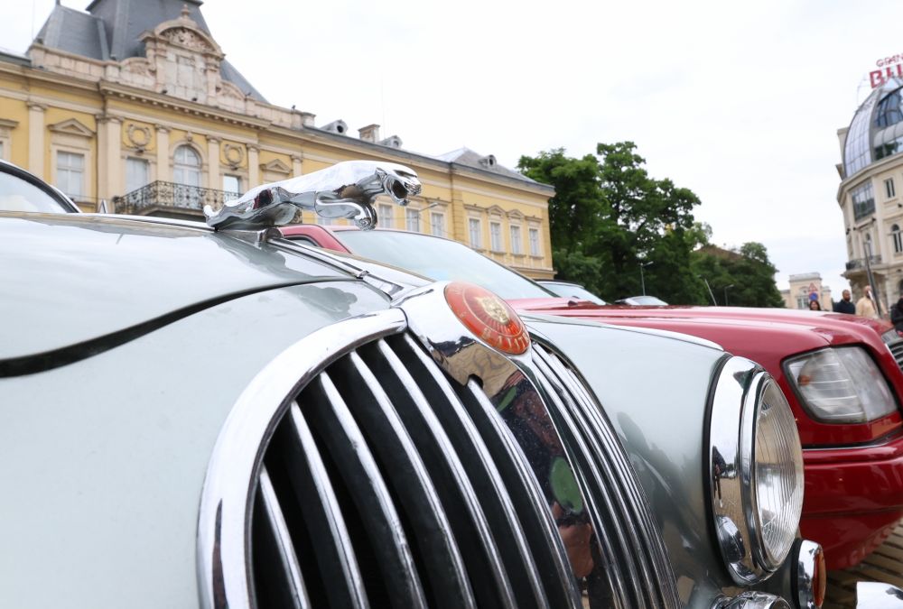 Ретро автомобили