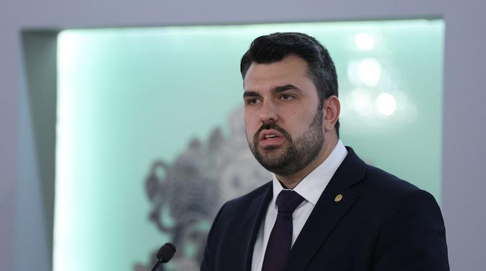 Външният ни министър: Над 30 000 таврийски българи живеят под временна руска окупация