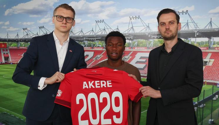 Самуел Акере - Футболист на Ботев подписа в Полша (ВИДЕО)