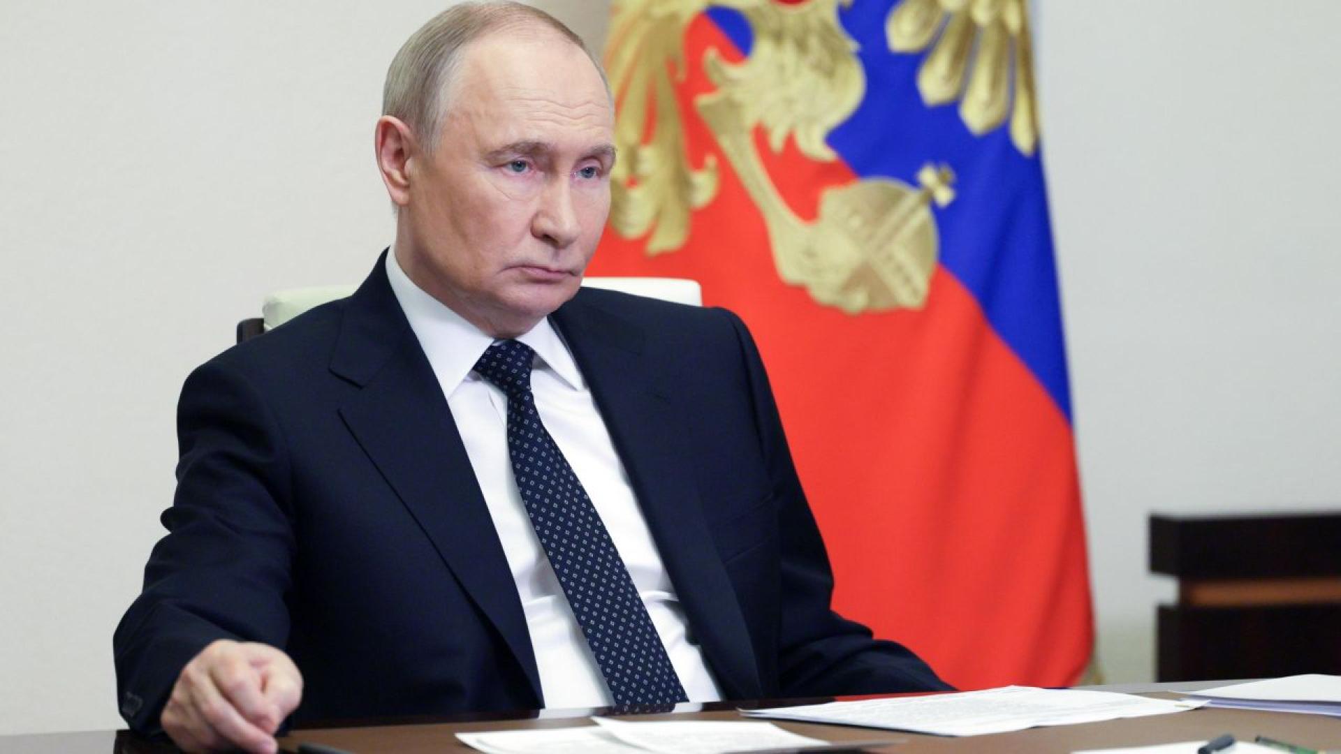 Само десет дни са минали откакто Доналд Тръмп нарече Владимир