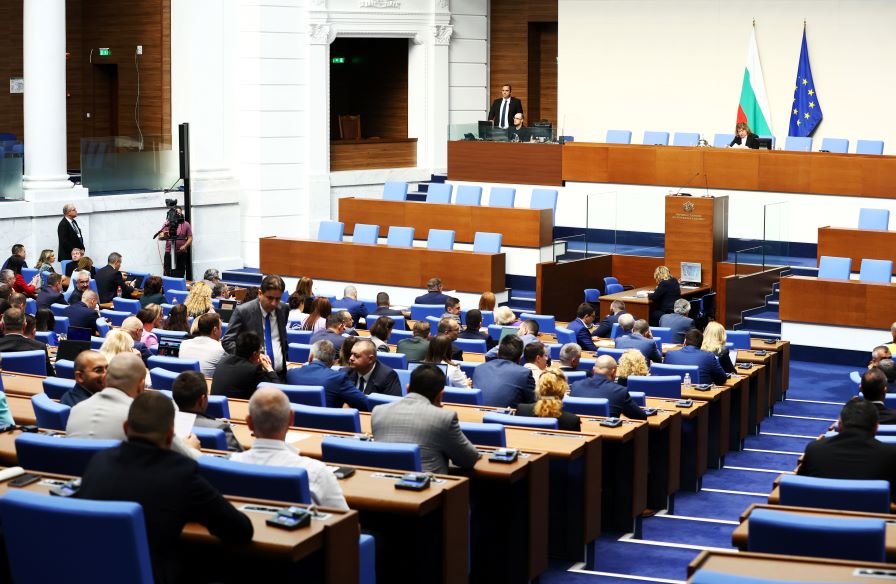 Парламентът избра нови председатели на пет постоянни комисии