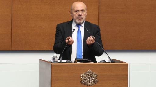 <p>Дончев: Очакваме 440 млн. евро по ПВУ, останалите средства са свързани с КПК</p>