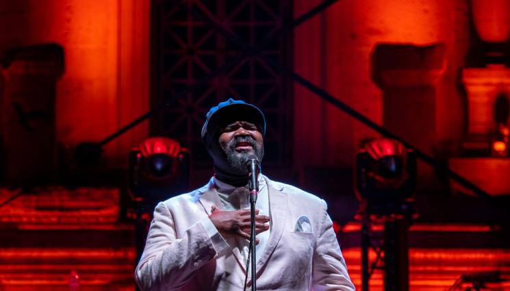 грегъри портър - Грегъри Портър включи София в турнето си