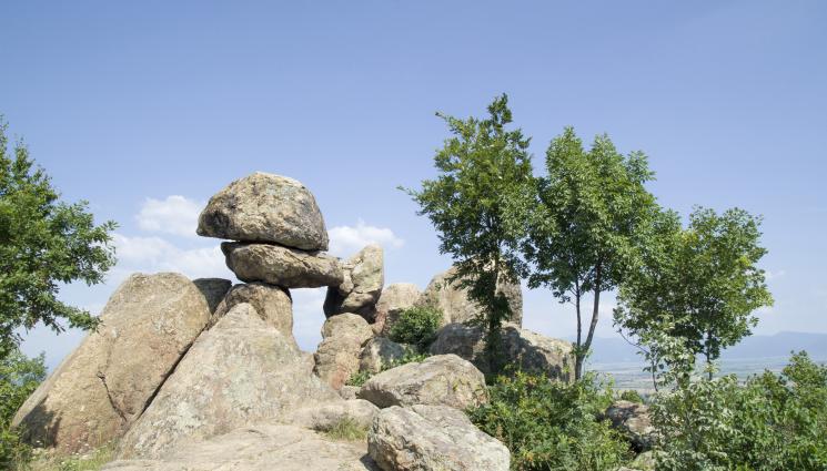 Вратата на Богинята - НА 21 ЮНИ: Слънцето люби богиня над Казанлък