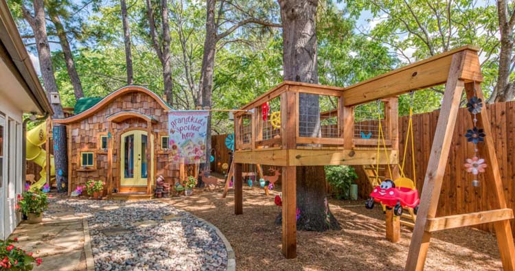 дървени къщи