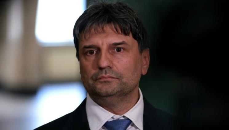 Любомир Николов - СДВР: Бивш нотариус и рецидивист в схема за имотните измами