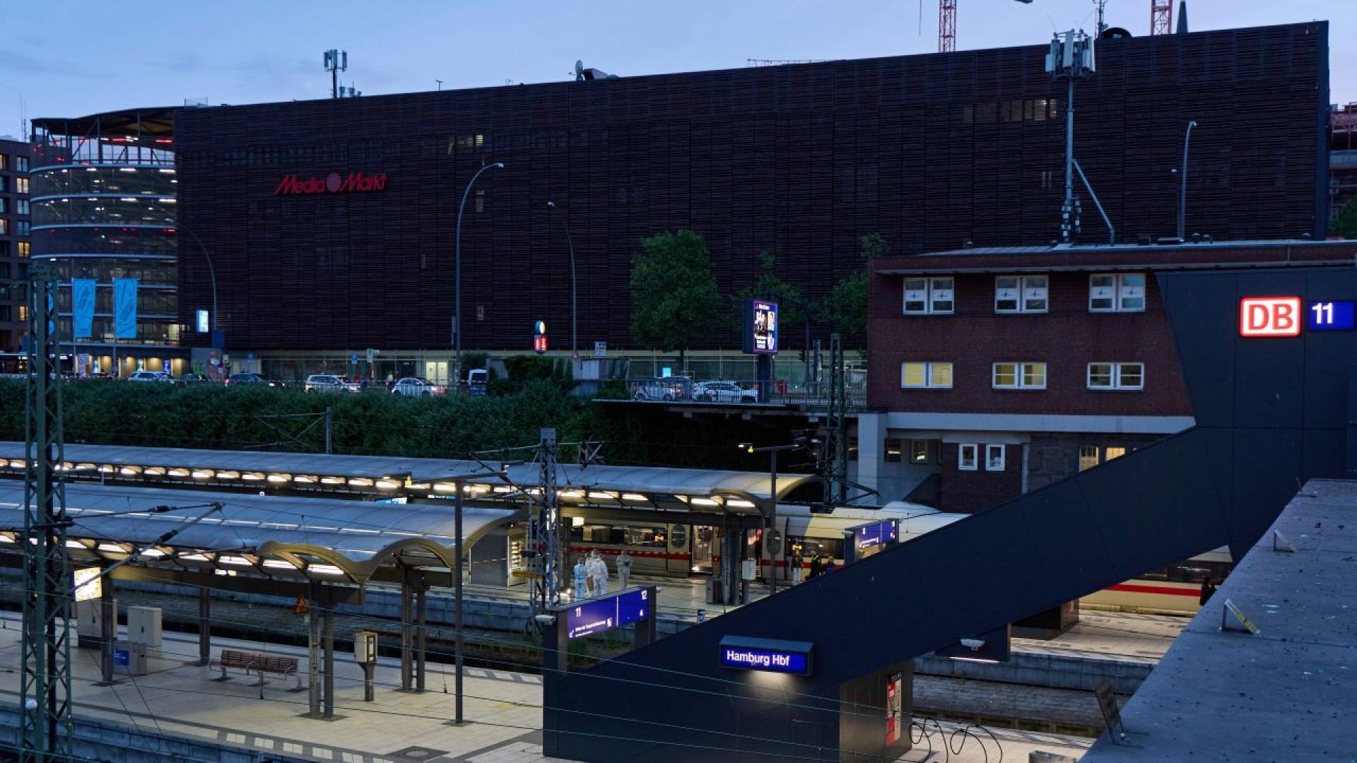 Изоставен грамофон в междуградски експресен влак предизвика полицейска операция на