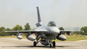 F16 Block 70 кацна в Граф Игнатиево